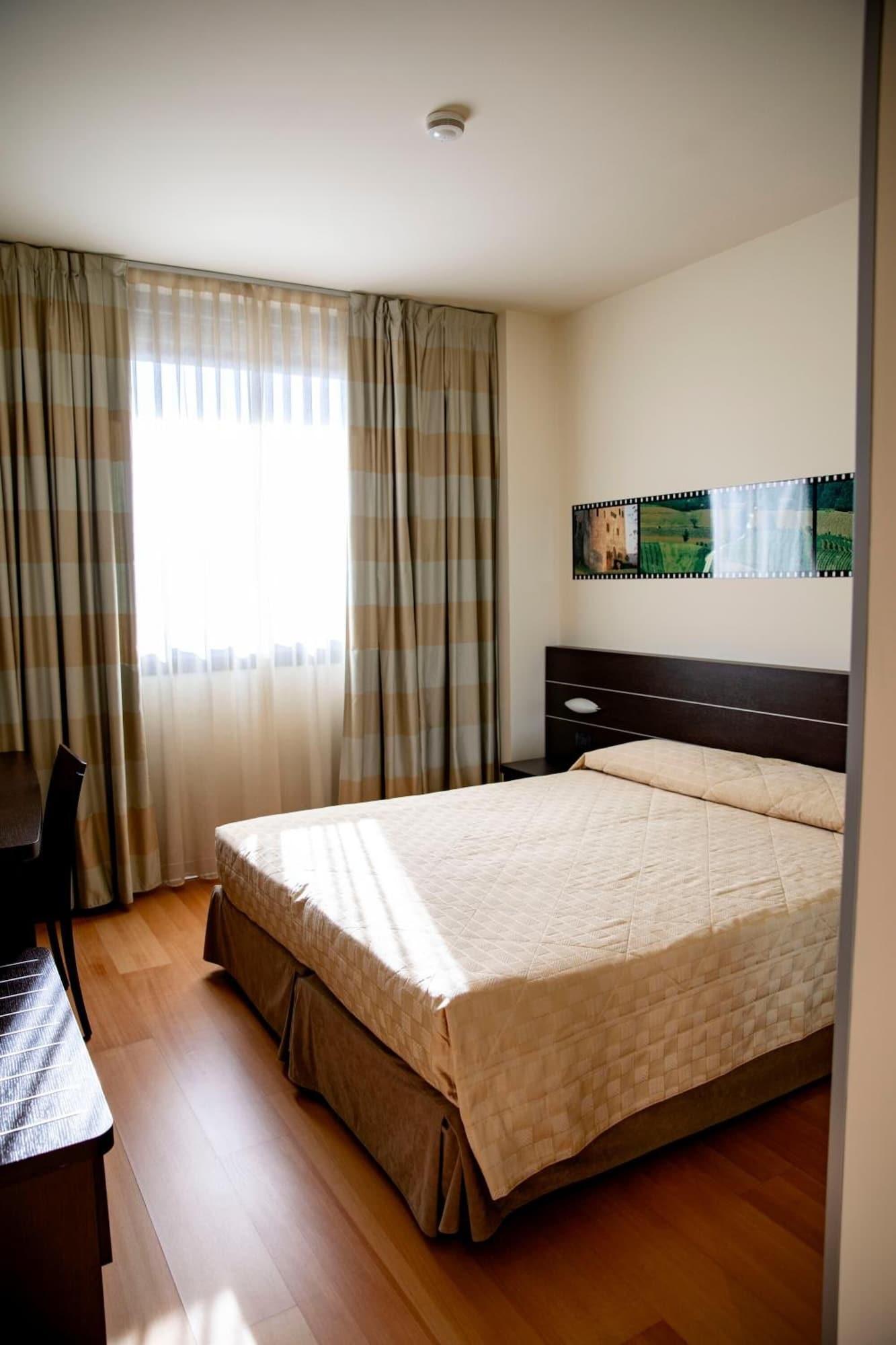 Castahotel Castagnito ภายนอก รูปภาพ